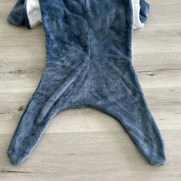 Cozy Shark‎ Blanket Blue/White OS NWT - Picture 9 of 9